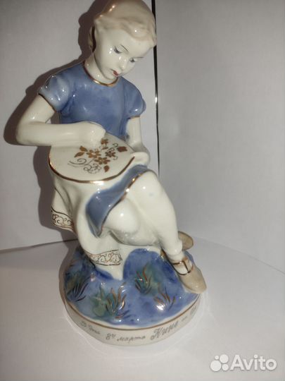Статуэтка фарфор гжель СССР