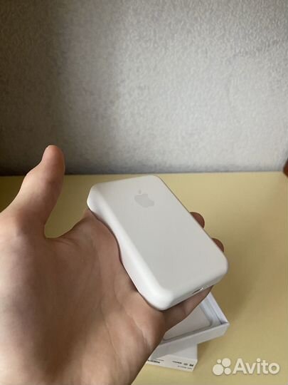 Повербанк magsafe