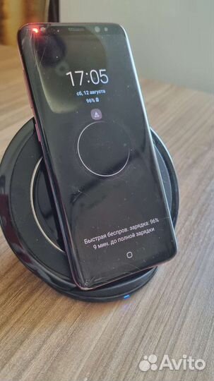 Беспроводное зарядное устройство Samsung EP-NG930