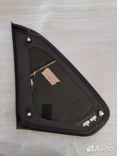 Toyota Rav 4 2020- стекло боковое заднее правое