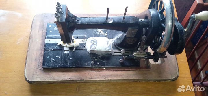 Швейная машина Singer