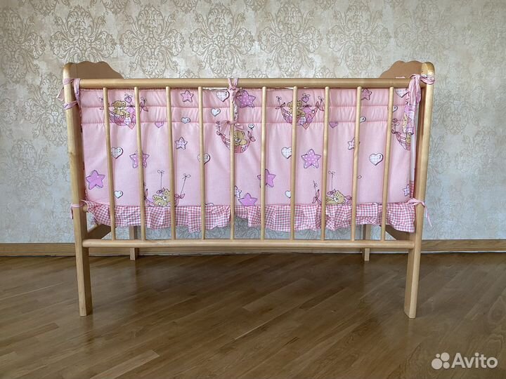 Детская кроватка