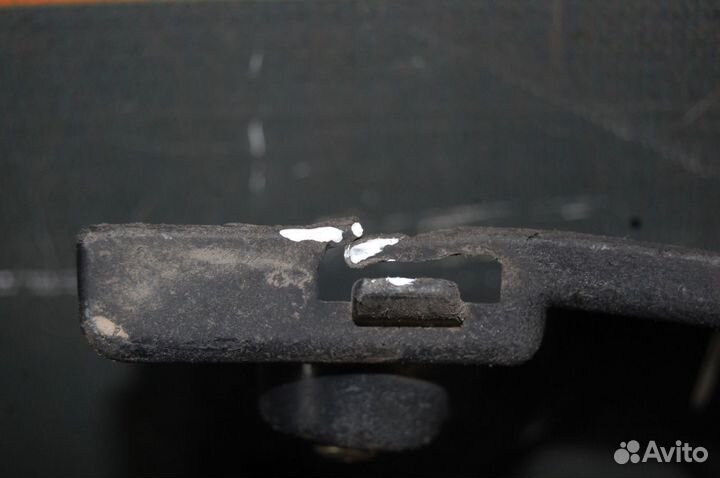 Кронштейн бампера заднего- Mercedes-Benz GL-X166