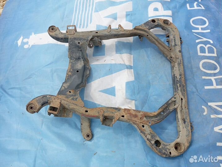 Подрамник передний Opel Vectra B