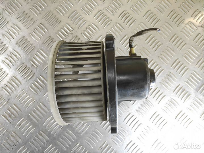 Моторчик отопителя Kia Sportage 1993 2006