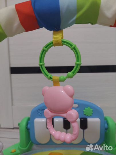 Развивающий коврик с пианино