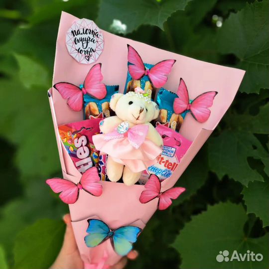 Съедобные букеты из конфет и игрушек