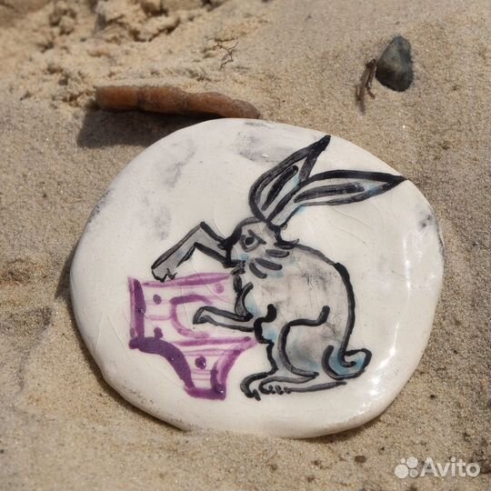 Брошка на одежду 