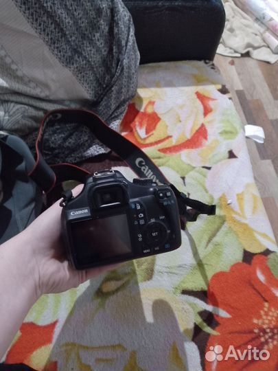 Зеркальный фотоаппарат canon ds126291