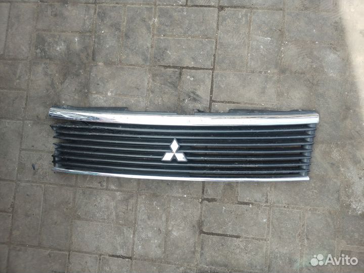 Решетка радиатора митсубиси ек вагон/ek Wagon