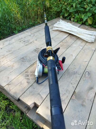 Спиннинг с электрической катушкой