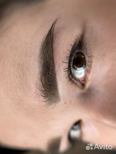 Модель на перманентный макияж