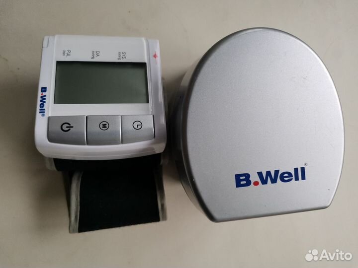 Тонометр автоматический на запястье