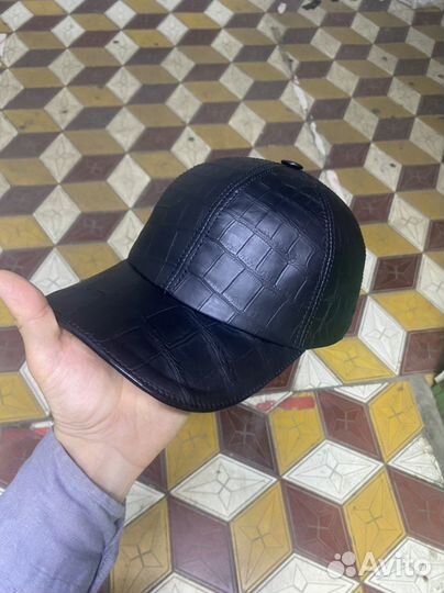 Кепка бейсболка из крокодила
