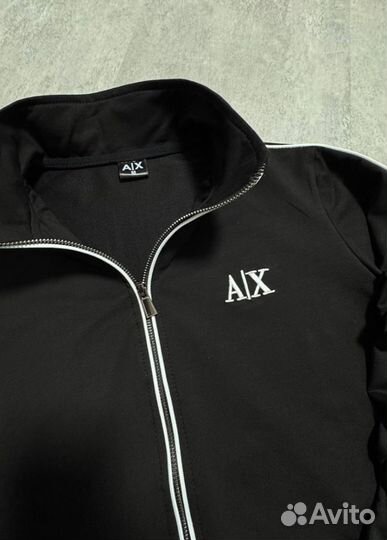 Спортивные костюмы Armani современные