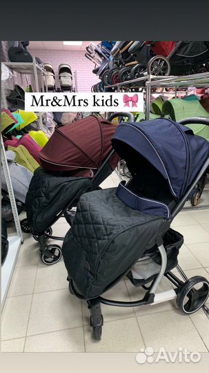 Прогулочная коляска новая