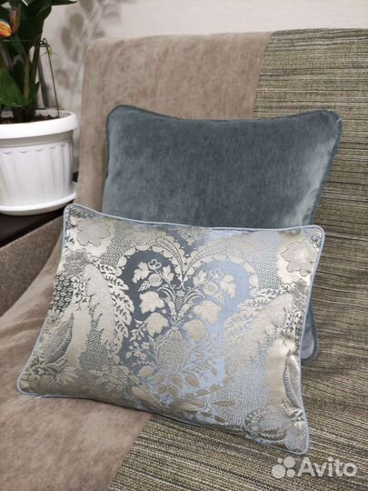 Декоративные бархатные и шёлковые подушки