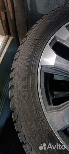 Nokian Tyres Hakkapeliitta 9 SUV 285/45 R22