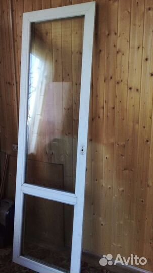 Дверь пластиковая бу