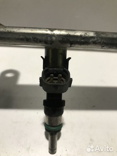 Форсунка топливная Mitsubishi Lancer 10