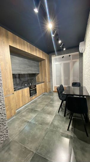 3-к. квартира, 72 м², 6/8 эт.