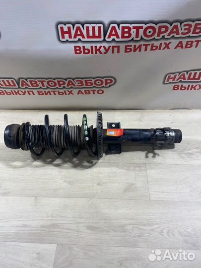 Стойка подвески правая Volkswagen Polo 2012