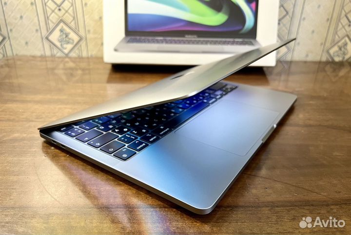 Macbook Pro 13 M1 16/512Gb Ростест RU/A в идеале