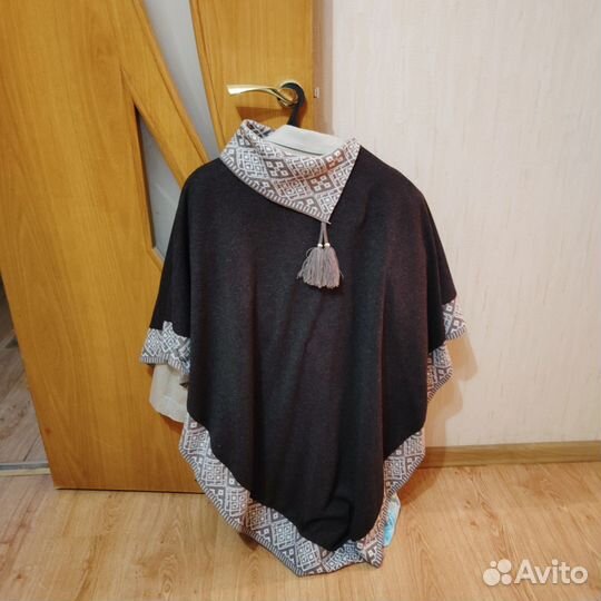 Пончо женское