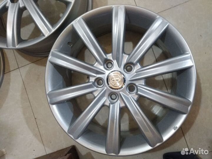 Литые диски Toyota Camry, Corolla, r17 5x114,3