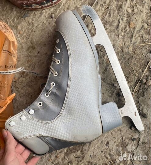 Коньки женские, фигурные, разм 42