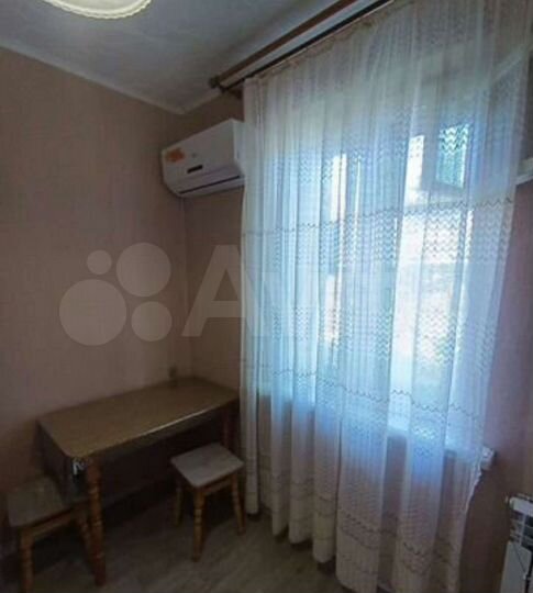 2-к. квартира, 40 м², 2/3 эт.