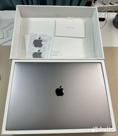 Ноутбук MacBook pro 16 2019