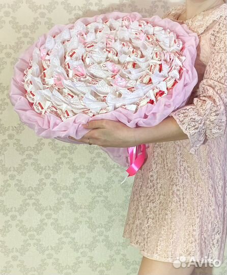 Букет из конфет с розами