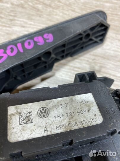 Педаль газа Volkswagen Passat B6 301099