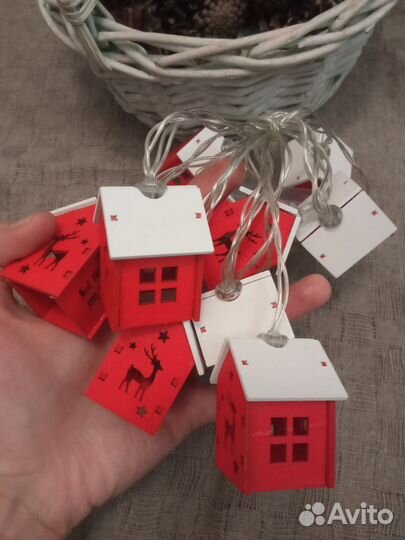 Новая гирлянда домики дерево красные 1.8 м