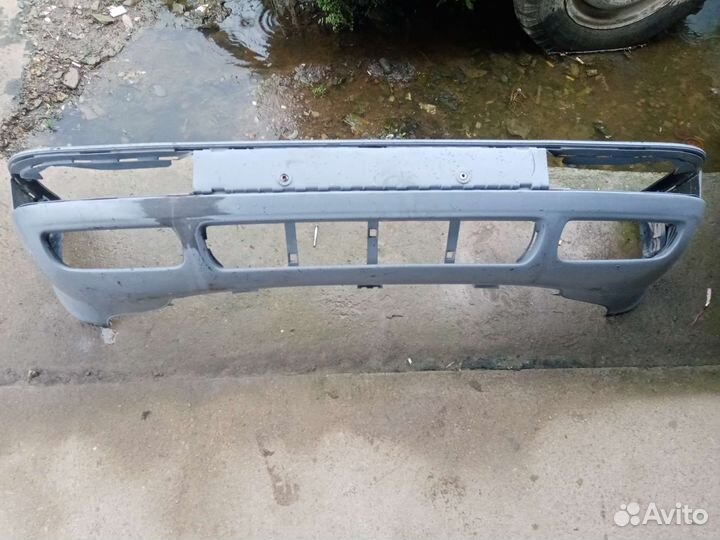 Передний Бампер audi 80 б4