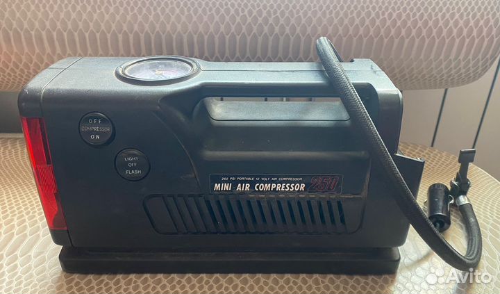 Мини компрессор для автомобиля
