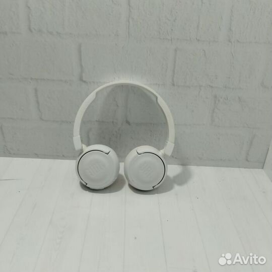 Беспроводные наушники JBL 560 BT (Рассрочка /О3)