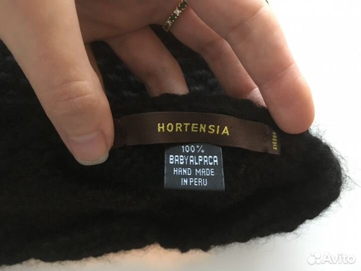 Шапка женская новая, размер OS/ONE size