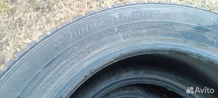 Dunlop SP Winter Ice 01 205/60 R16