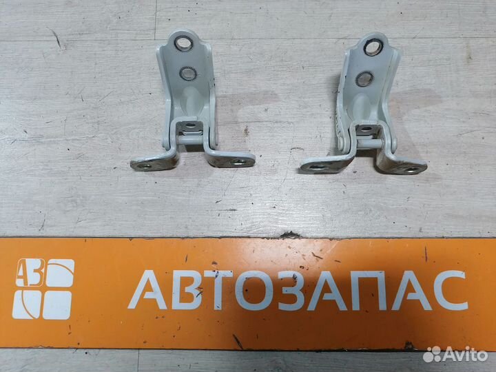 Петля двери правая Kia Optima 4 Киа Оптима 4