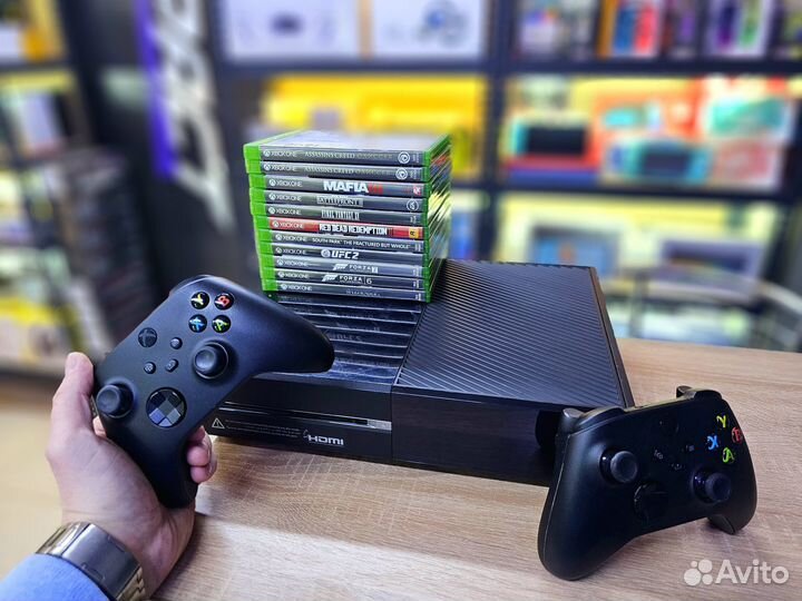 Xbox One 2 геймпада + игры
