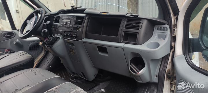 Ford Transit микроавтобус, 2009