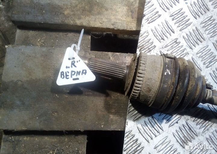 Привод (шрус) передний правый на Хендай Верна