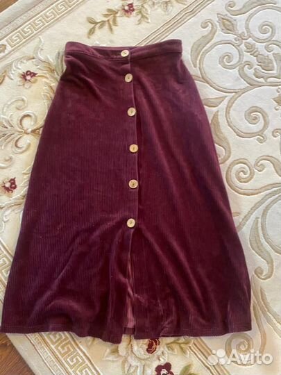 Вельветовая юбка миди