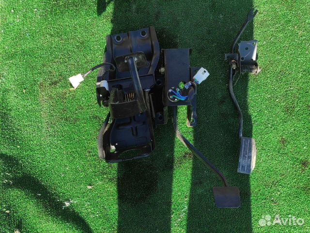 Педали в hover h5