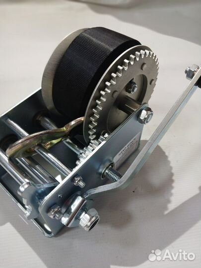 Лебедка ручная барабанная 1600 кг