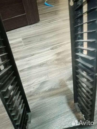 Подставка для дисков