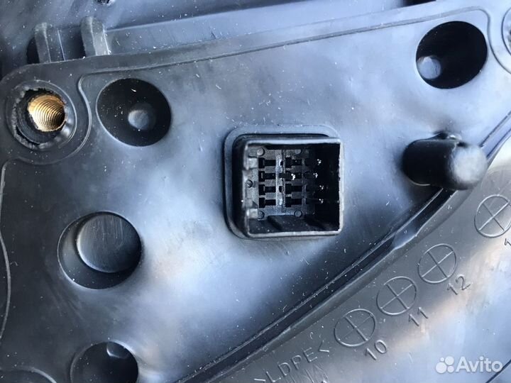 Зеркало левое с поворотником и электро