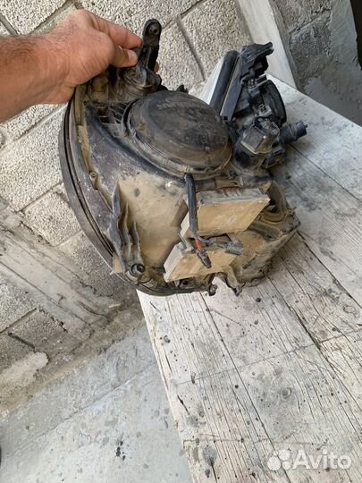 Фары передние 211 мерс